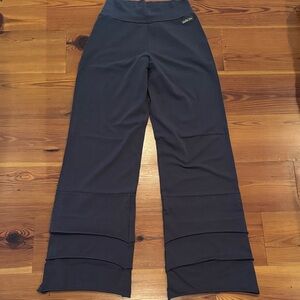 Matilda Jane Charcoal Wide-Leg Pants (Fins)